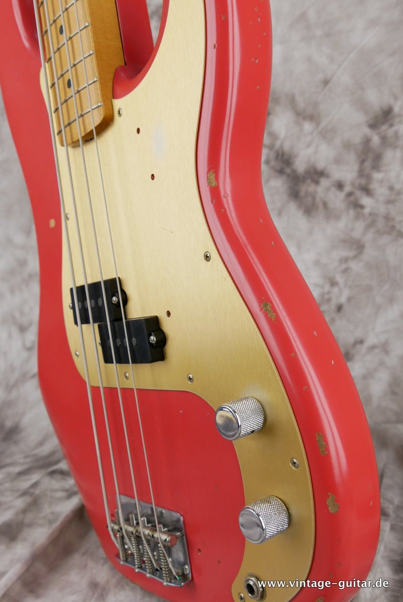 Fender-Precision-Bass-fiesta-red-roadworn-010.JPG