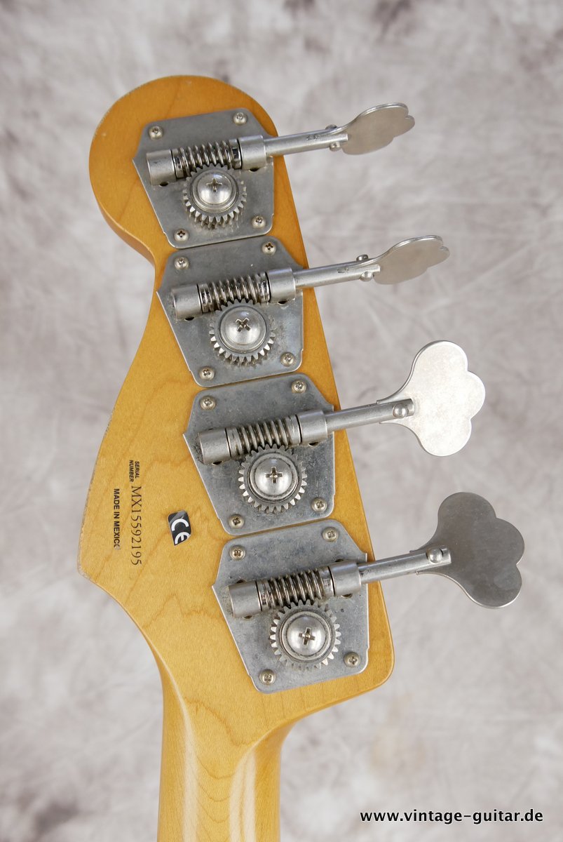 Fender-Jazz-Bass-60s-Reissue-roadworn-sunburst-006.JPG