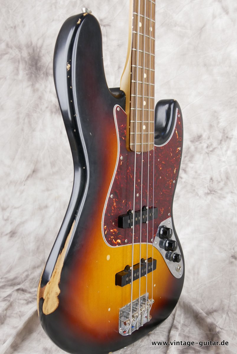 Fender-Jazz-Bass-60s-Reissue-roadworn-sunburst-009.JPG