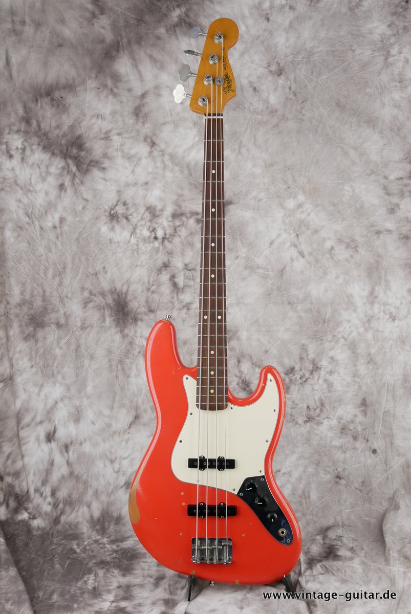 Fender-Jazz-Bass-60s-reissue-sunburst-roadworn-001.JPG