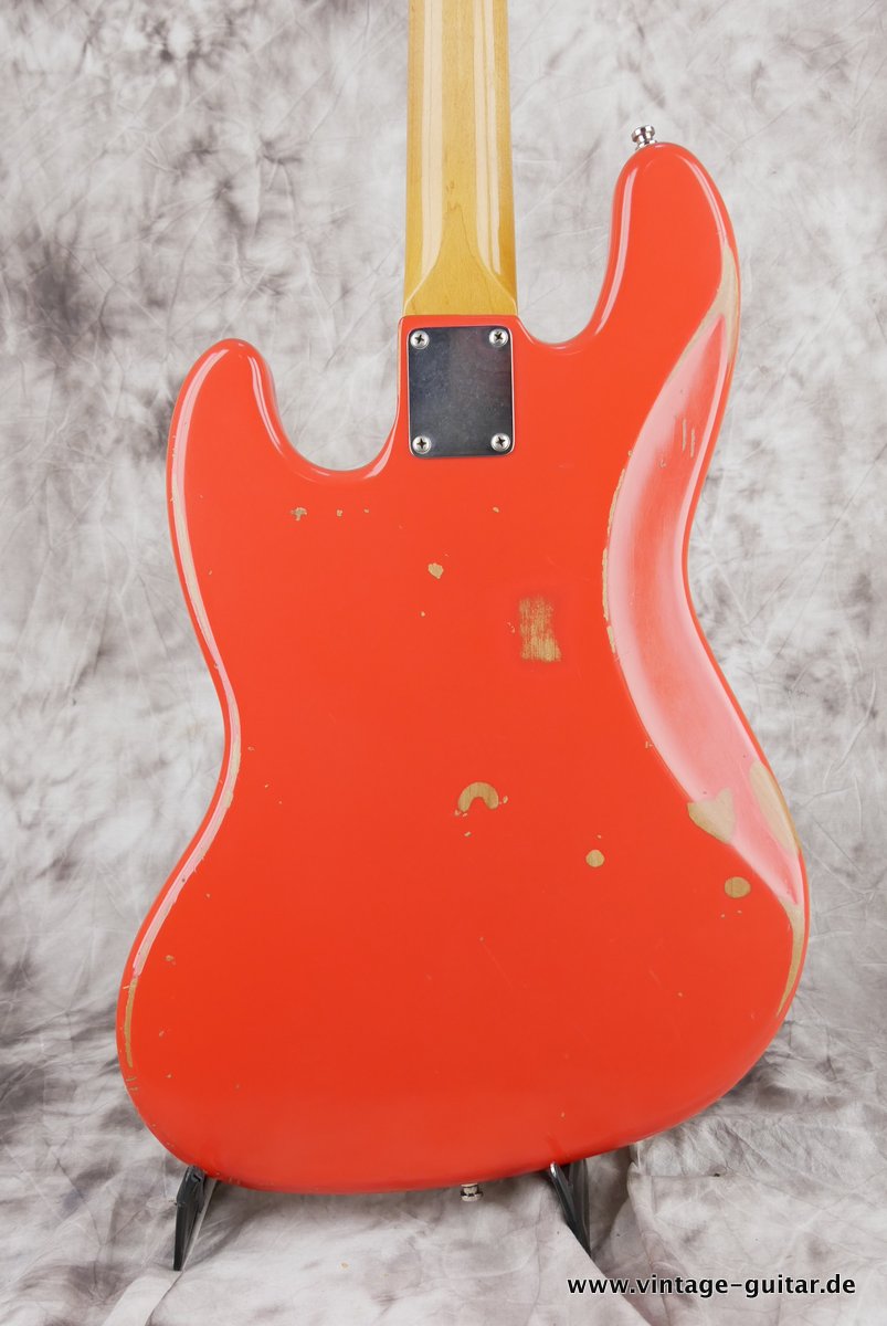 Fender-Jazz-Bass-60s-reissue-sunburst-roadworn-004.JPG