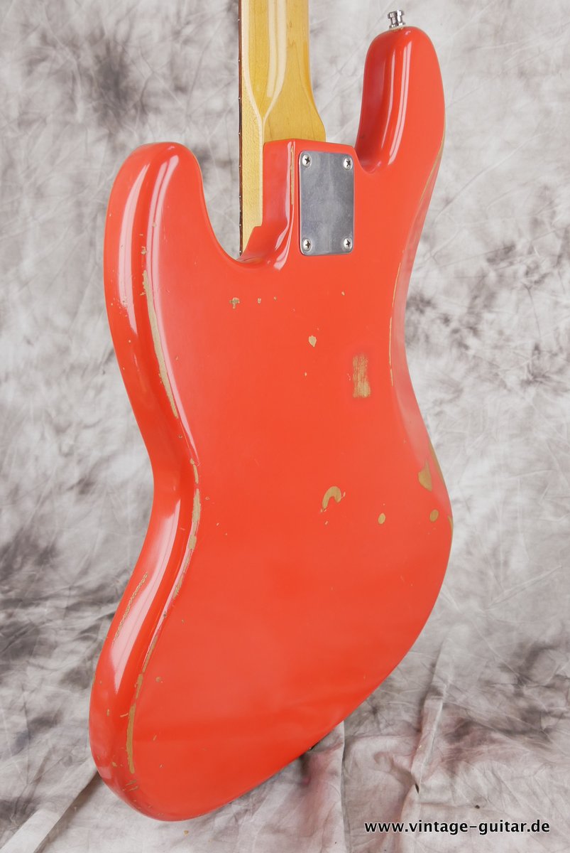 Fender-Jazz-Bass-60s-reissue-sunburst-roadworn-008.JPG