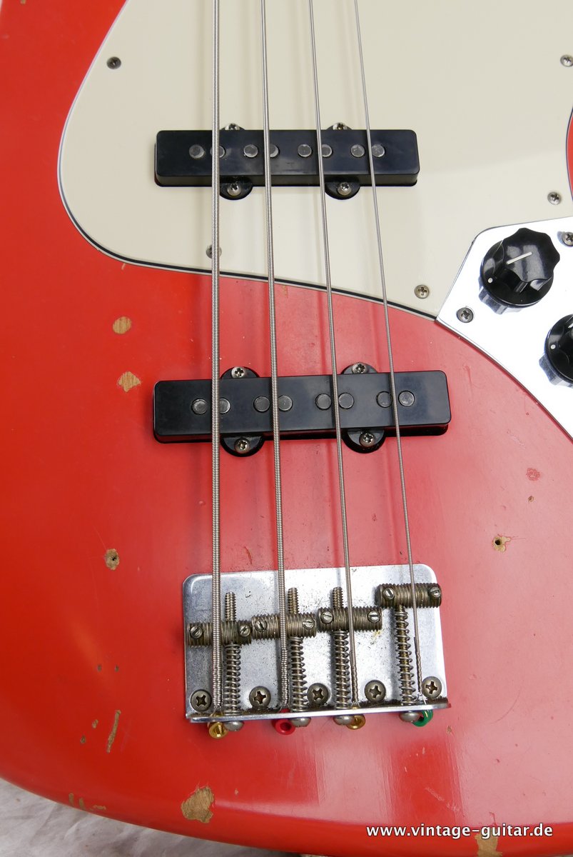 Fender-Jazz-Bass-60s-reissue-sunburst-roadworn-014.JPG