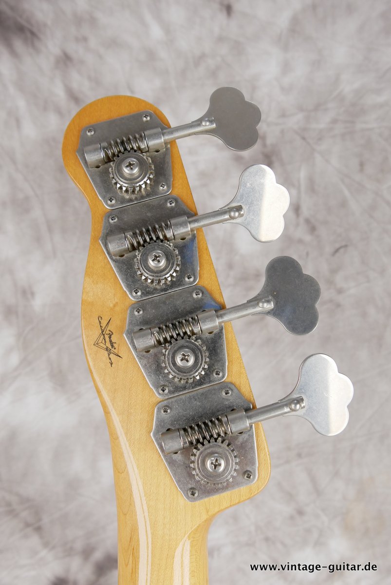 Fender-Precision-Bass-1955-Custom-Shop-Sting-2005-010.JPG