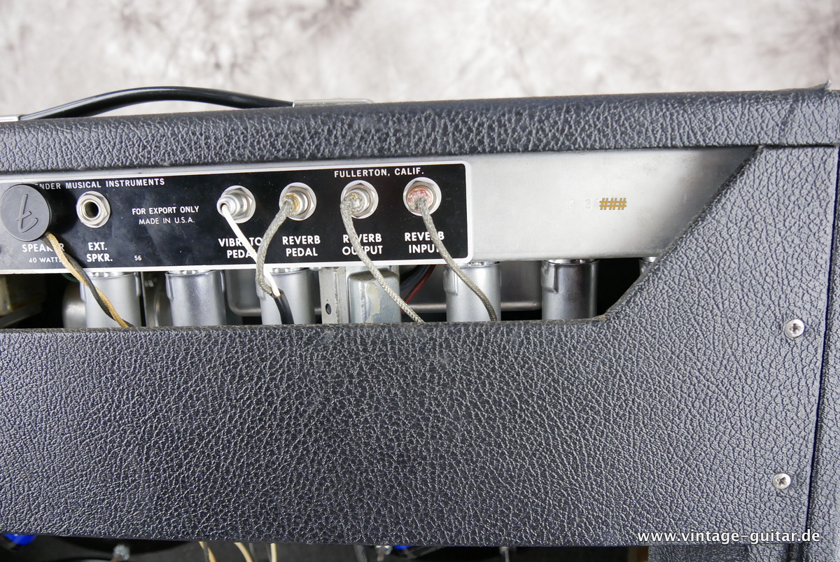 Fender_Super_Reverb_silverface_alutrim_1968-008.JPG