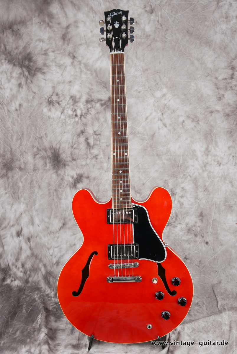 Gibso_ES_335_Custom_cherry_2012-001.JPG