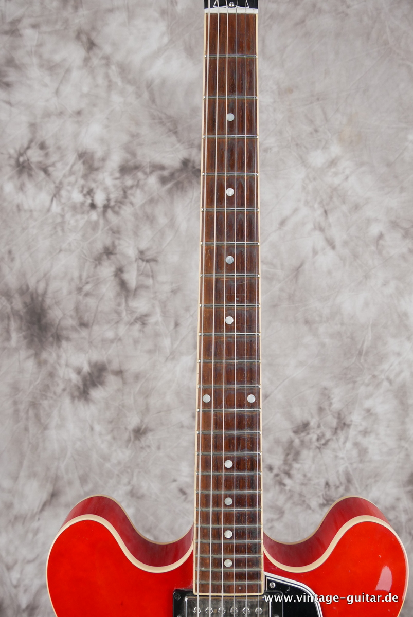 img/vintage/4244/Gibso_ES_335_Custom_cherry_2012-011.JPG