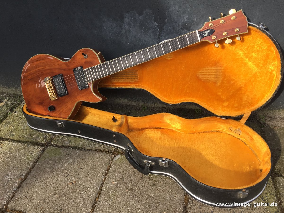Anno-Galama-Netherlands-Les-Paul-Style-018.JPG