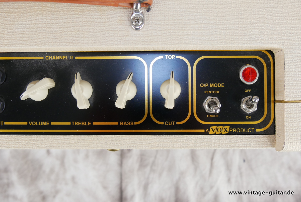 Vox_AC_30_Head_HH_50th_anniversary_2007-007.JPG