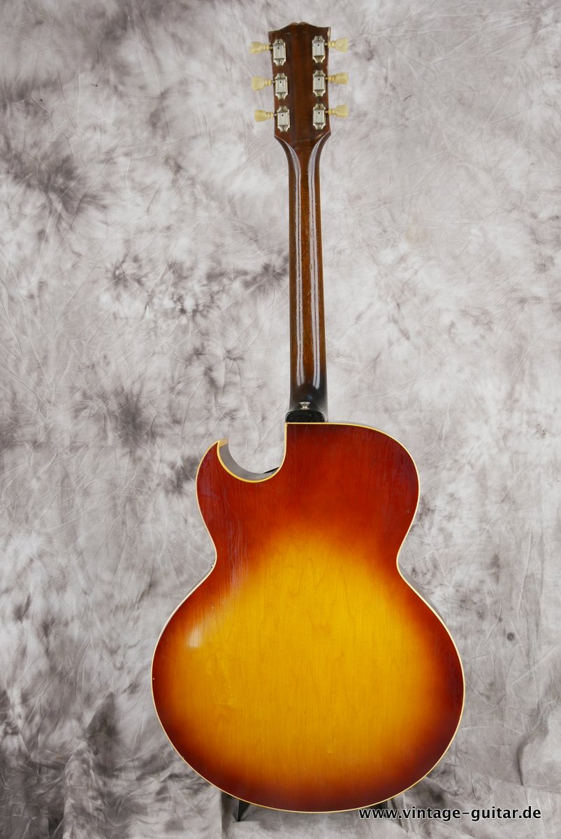 Gibson-ES-175D-1968-sunburst-003.JPG