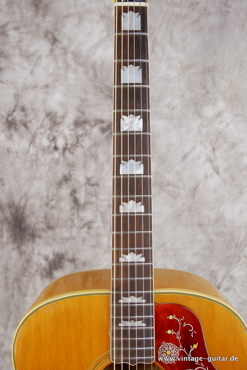 Gibson_J_200_Artist_natural_1973-011.JPG