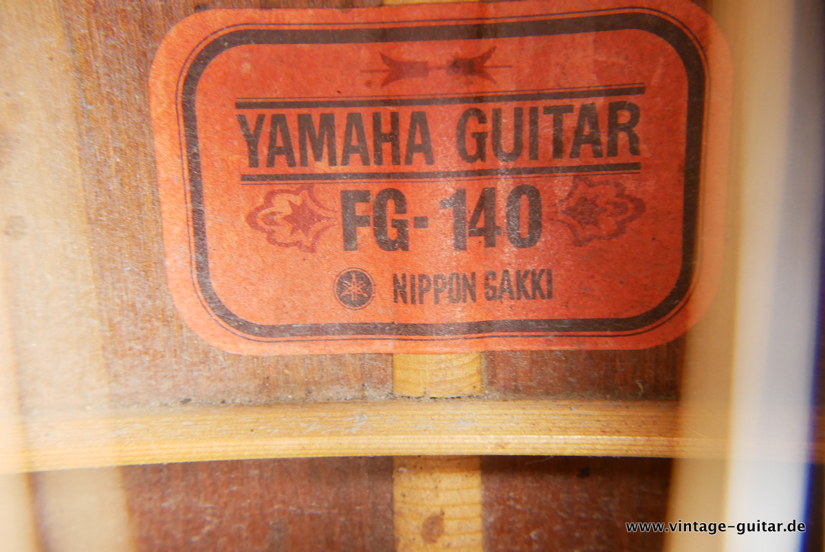 Yamaha-FG_140_natural_1968-013.JPG