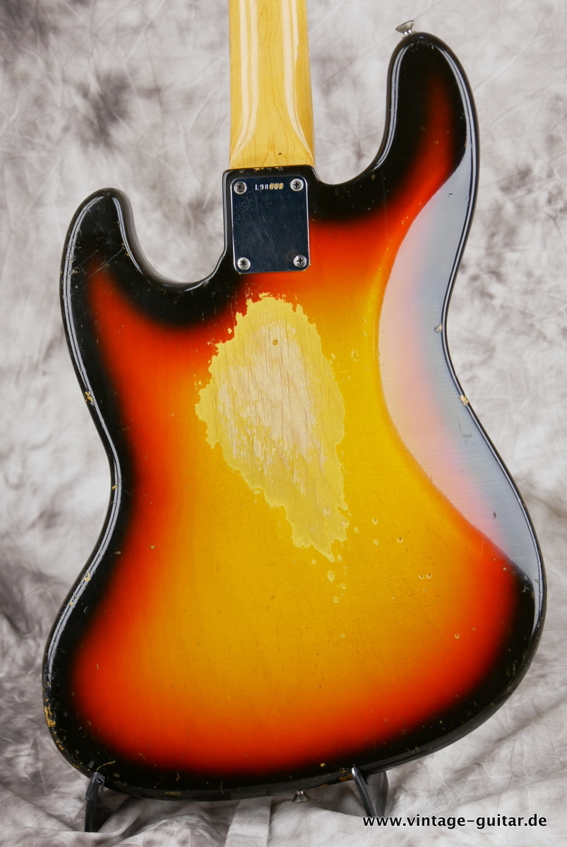 Fender_Jazz_Bass_sunburst_1965-004.JPG