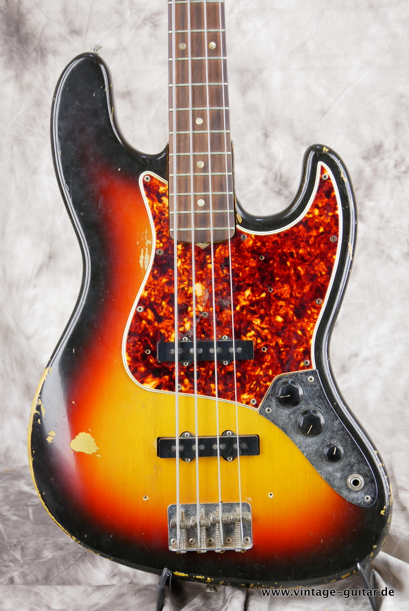 Fender_Jazz_Bass_sunburst_1966-003.JPG
