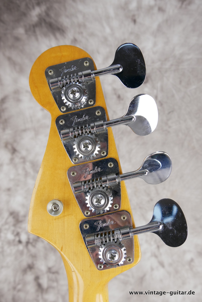 img/vintage/4259/Fender_Jazz_Bass_olympic_white_1966-010.JPG