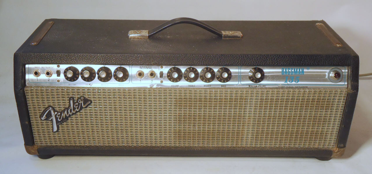 Fender-Bassman-135-1979-a.jpg