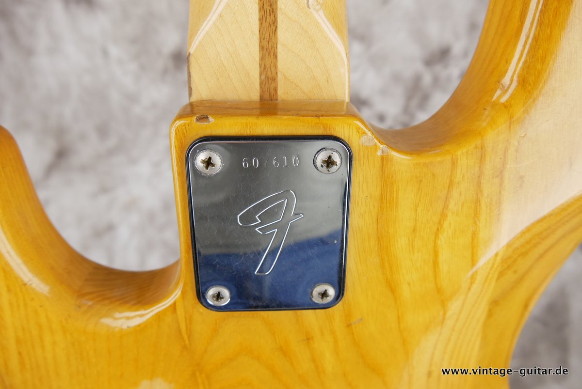 img/vintage/4260/Fender-Jazz-Bass-1974-natural-012.JPG