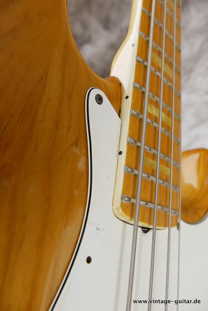 img/vintage/4260/Fender-Jazz-Bass-1974-natural-014.JPG