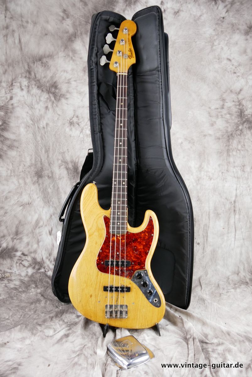 img/vintage/4261/Fender_Jazz_Bass_refin_natural_1963-013.JPG