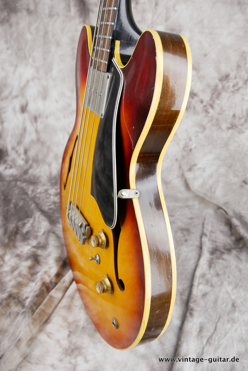 Gibson_EB_2_sunburst_1964-006.JPG