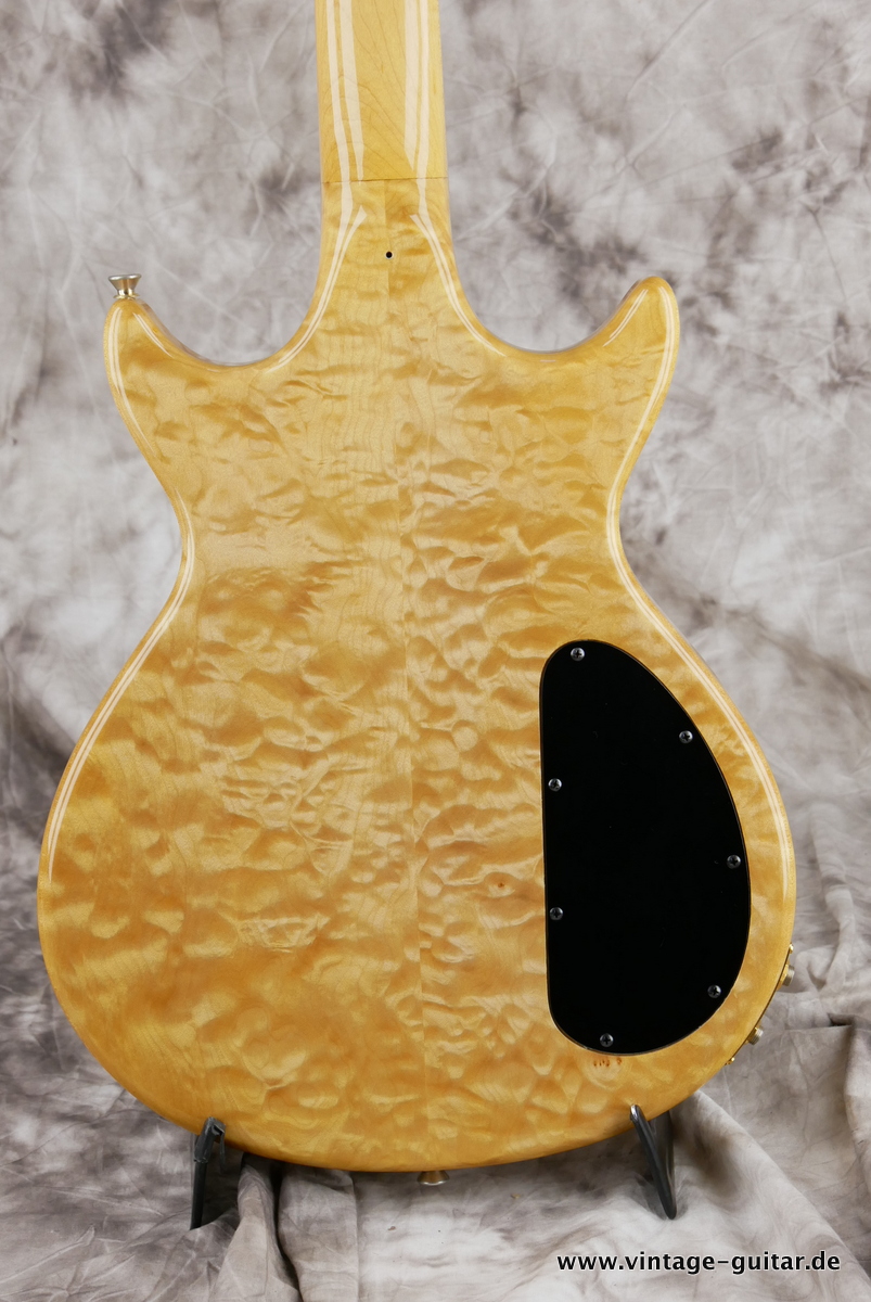 Carvin_DC_160_lefthand_curly_maple_1987-004.JPG