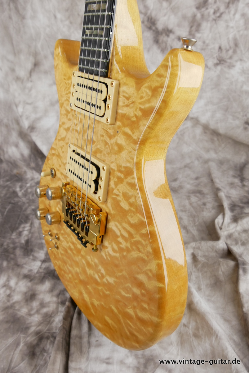 Carvin_DC_160_lefthand_curly_maple_1987-006.JPG
