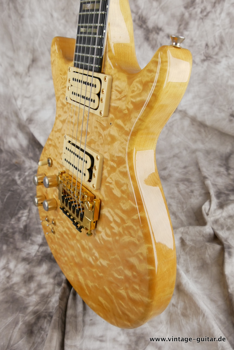 img/vintage/4265/Carvin_DC_160_lefthand_curly_maple_1987-006.JPG
