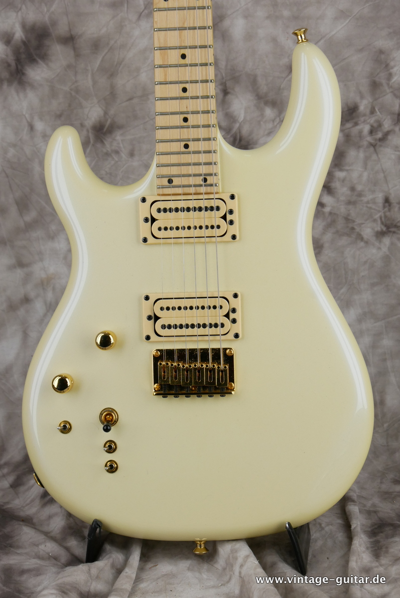 Carvin_DC_127_L_white_lefthand_1988-003.JPG