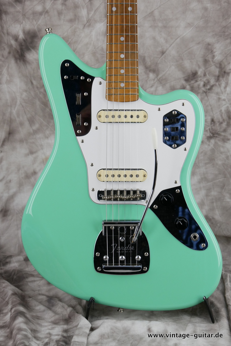 Fender_Jaguar_green_Japan_1993-003.JPG