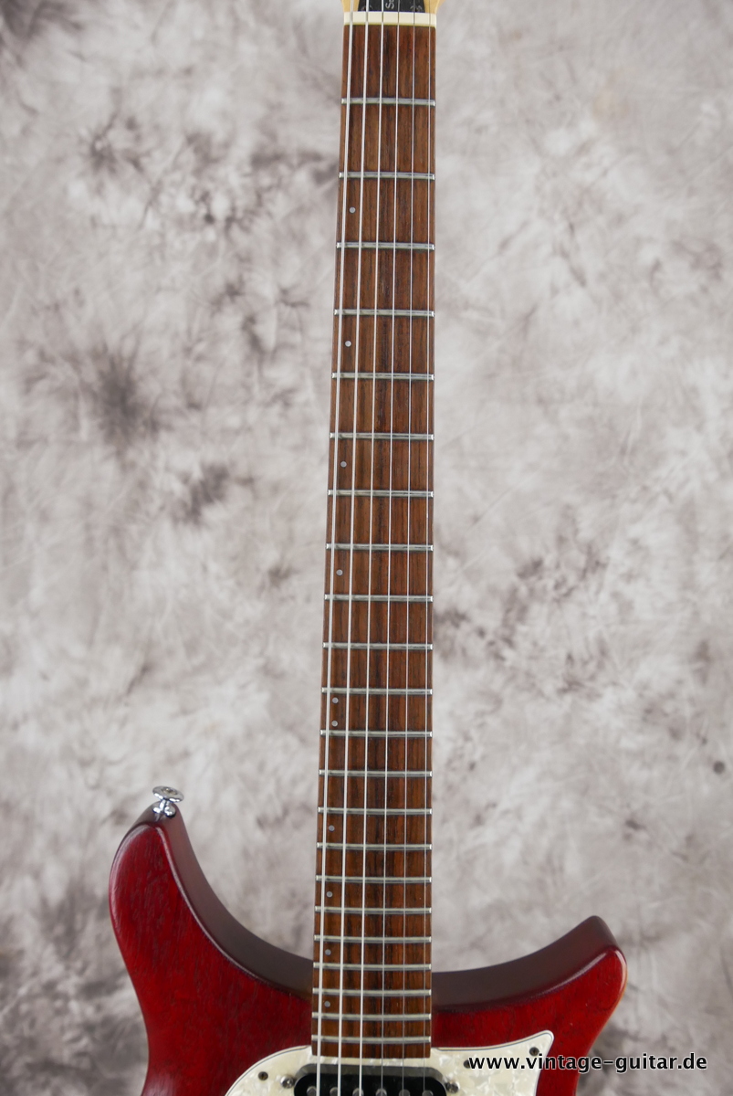 img/vintage/4272/Patrick_Eggle_New_York_transparent_cherry_red_1994-011.JPG