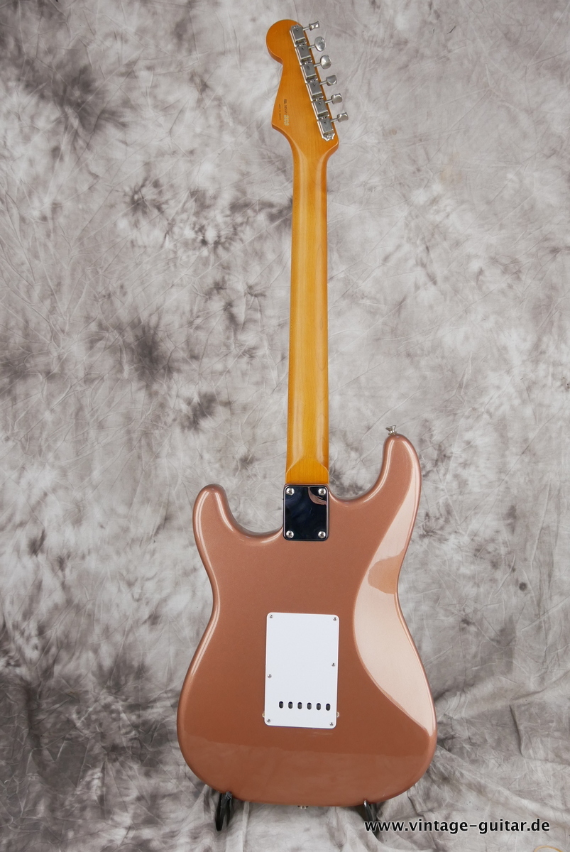 img/vintage/4278/Fender_Stratocaster_classic_60_Mexico_burgundy_mist_metallic_1998-002.JPG