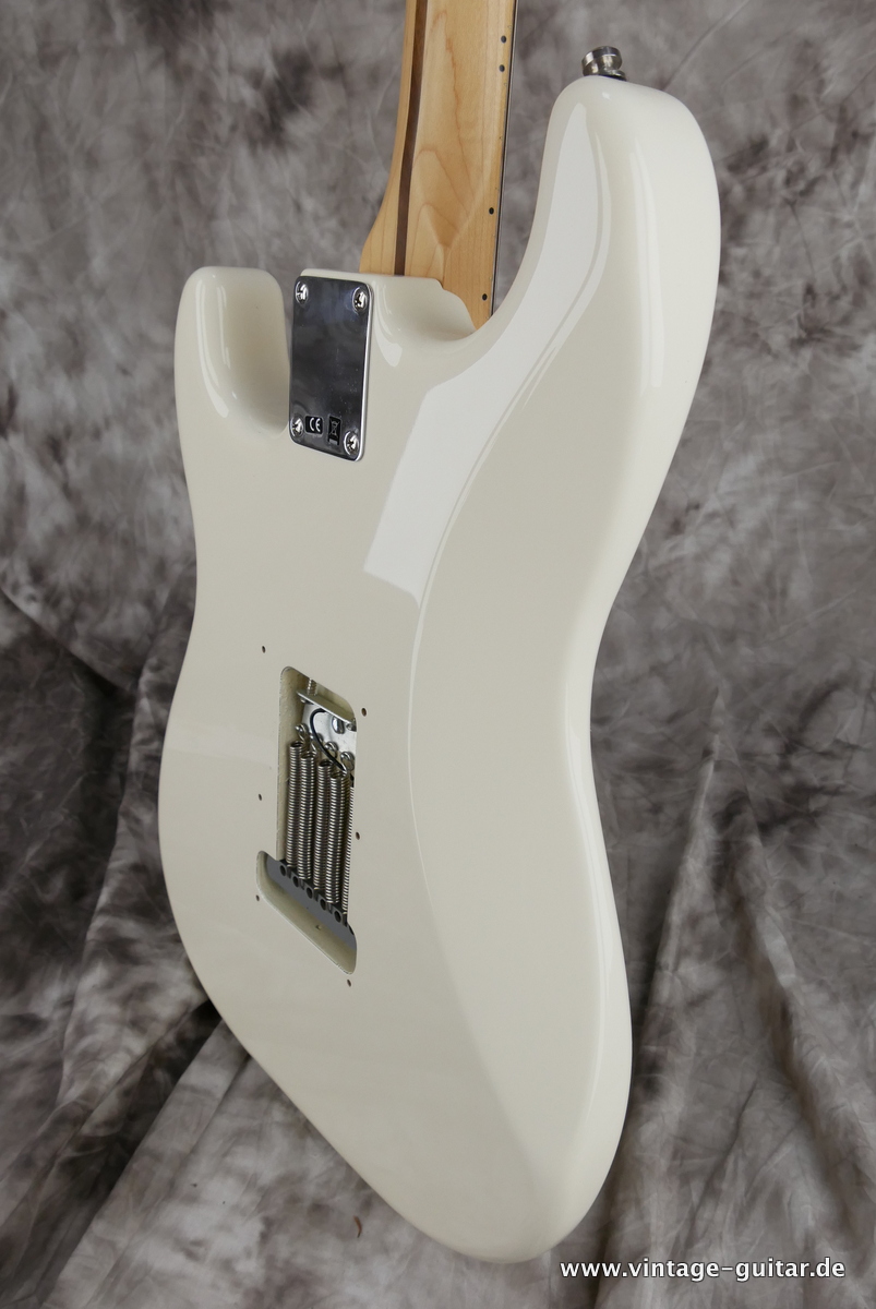 Fender_Stratocaster_Jimmie_Vaughan_olympic_white_2017-008.JPG