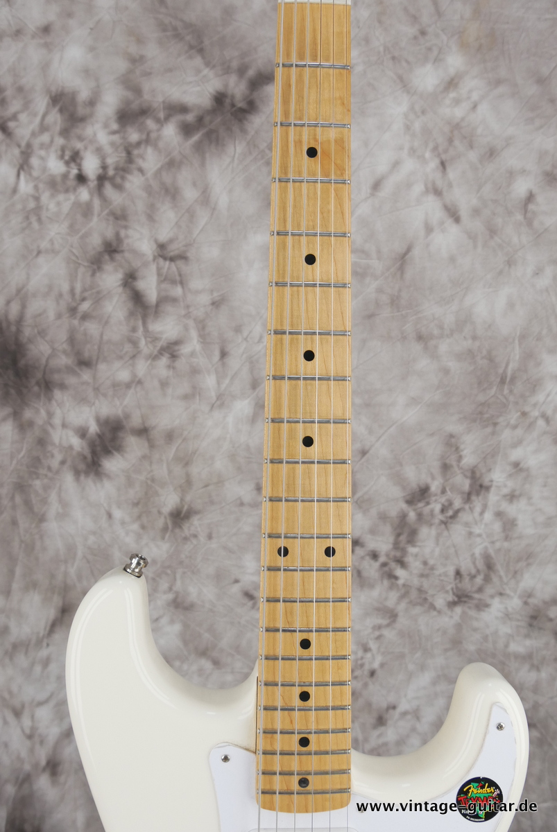 Fender_Stratocaster_Jimmie_Vaughan_olympic_white_2017-011.JPG