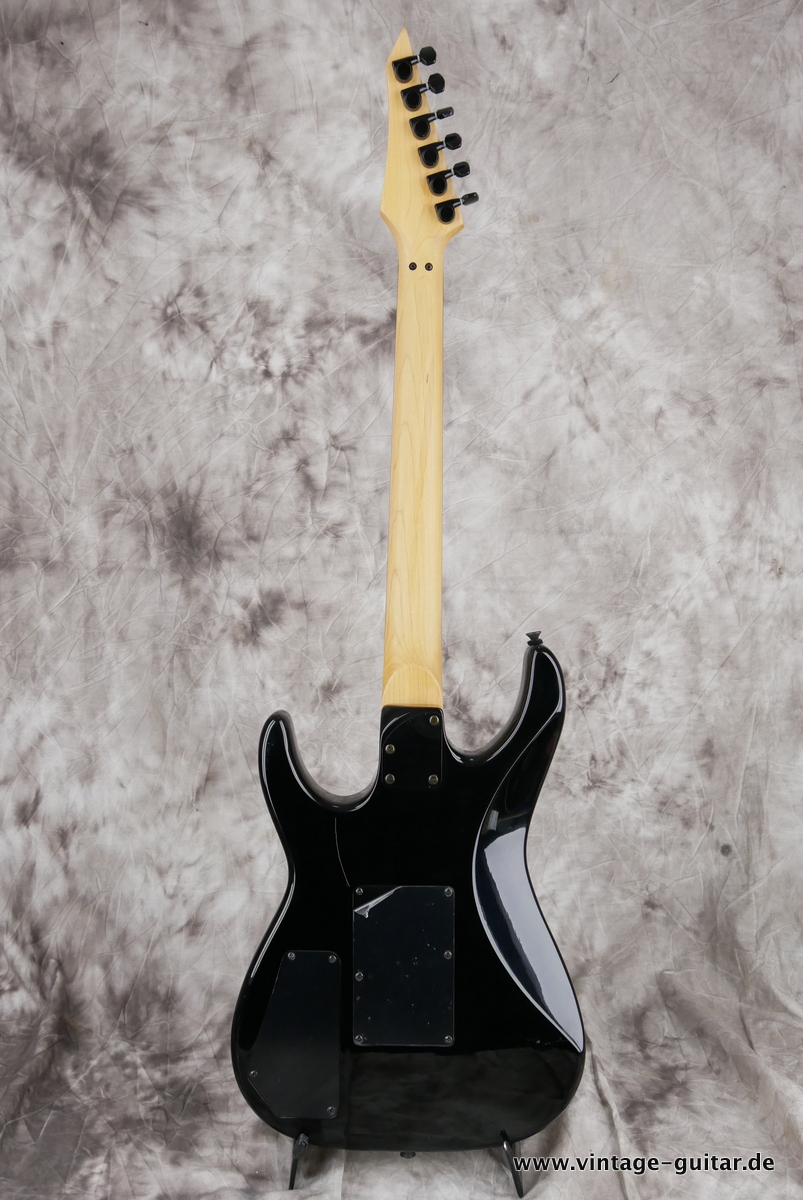 Fender_Squier_Superstrat_black_1989-002.JPG