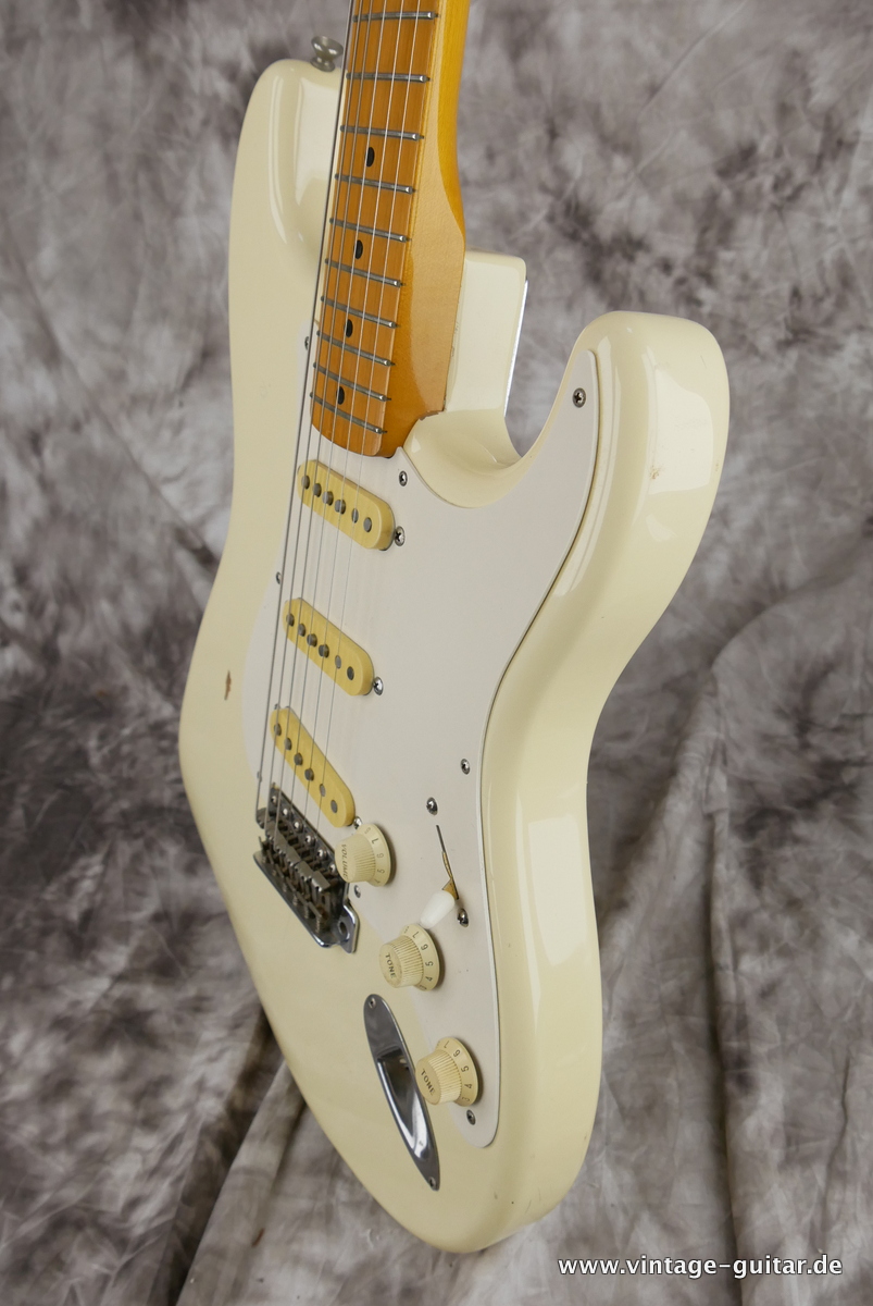 img/vintage/4289/Fender_Stratocaster_50s_vintage_Japan_olympic_white_1993-006.JPG