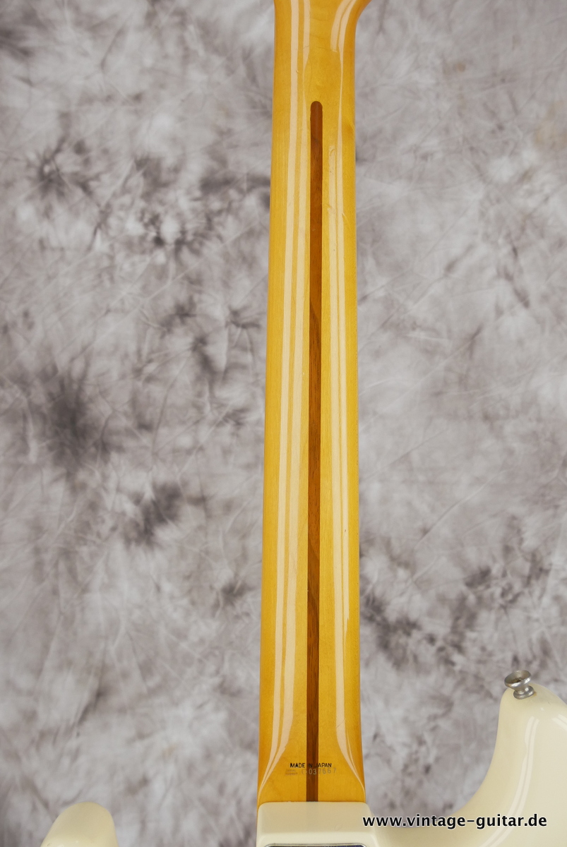img/vintage/4289/Fender_Stratocaster_50s_vintage_Japan_olympic_white_1993-012.JPG