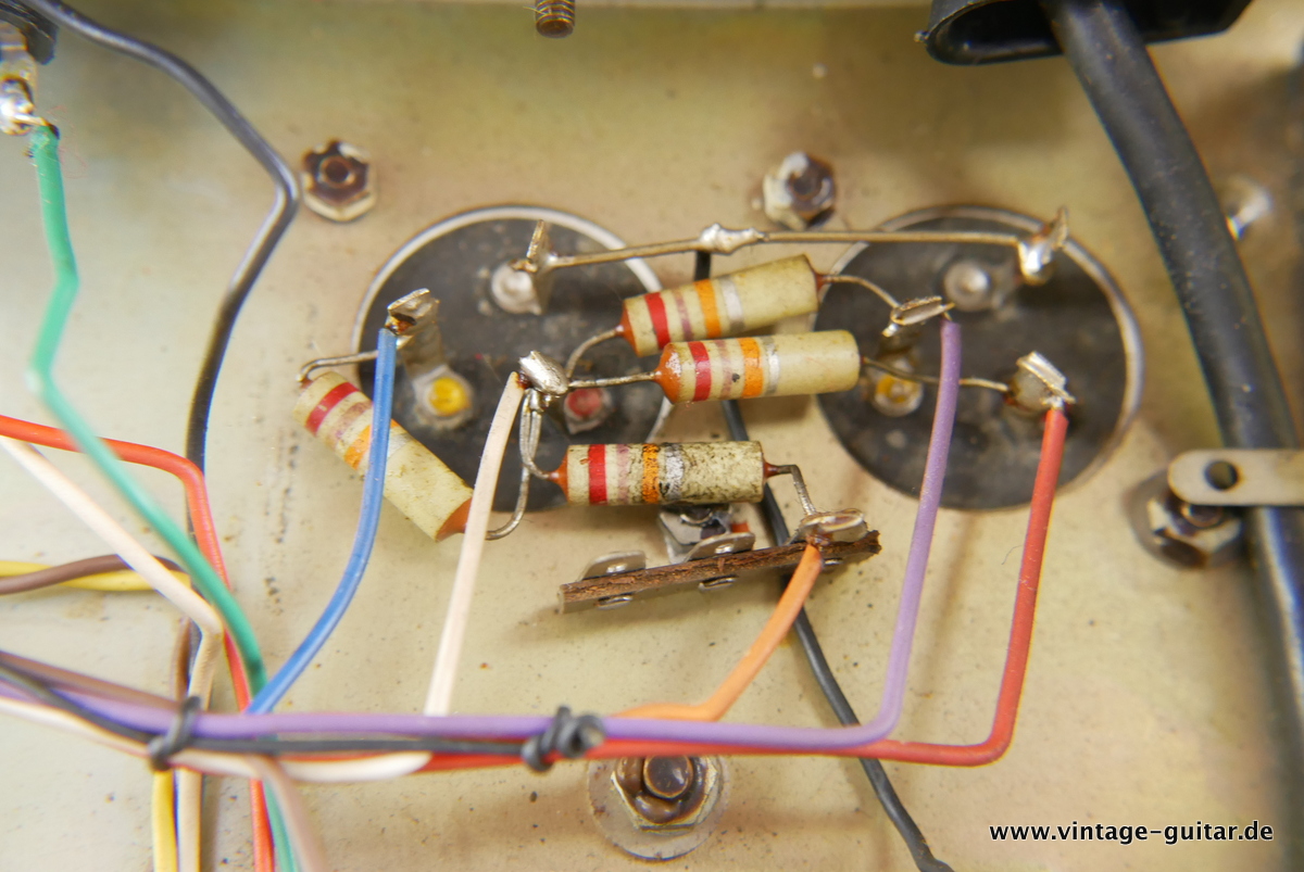 img/vintage/4293/Selmer_Treble_n_Bass_Mk_III_1970-017.JPG