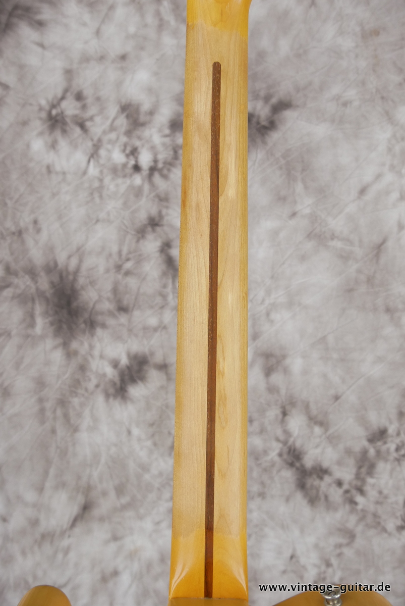 img/vintage/4294/Fender_Squier_Telecaster_JV_butterscotch_blonde_1983-012.JPG