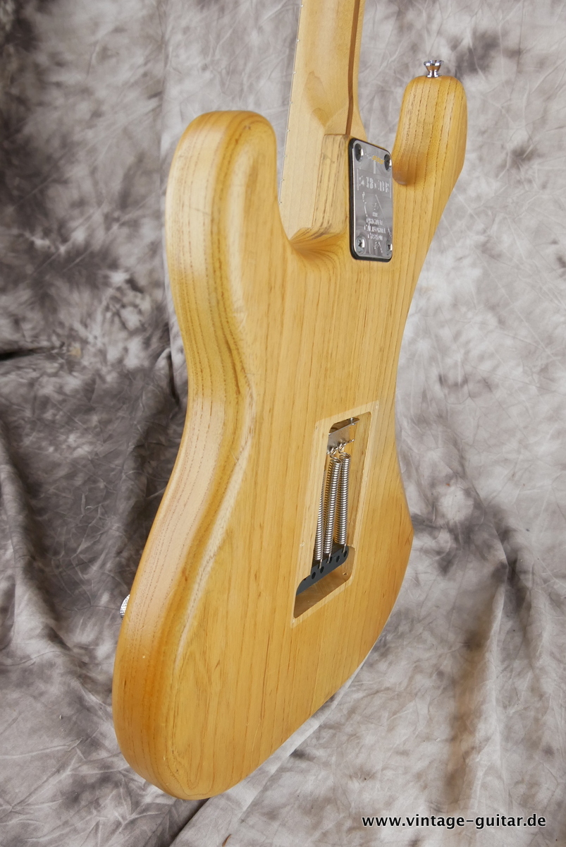 Schecter_california_custom_natural_1995-007.JPG