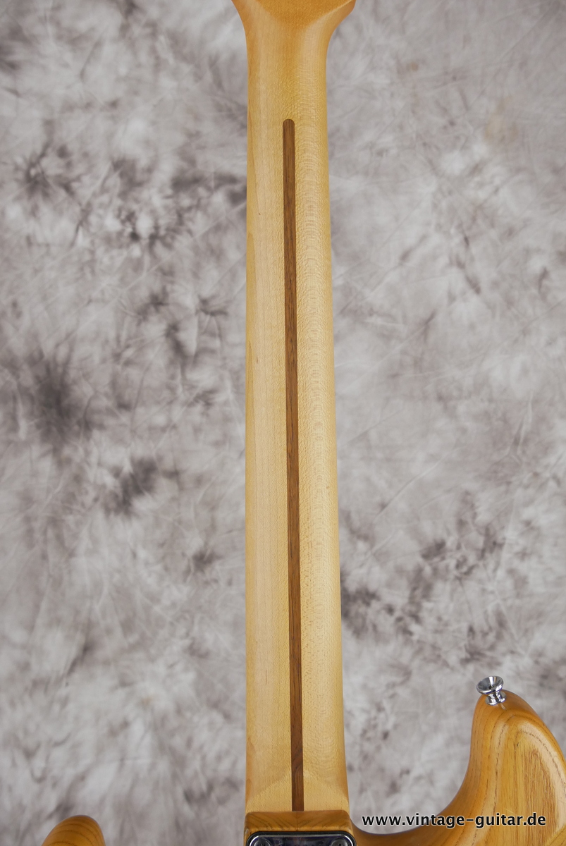 img/vintage/4295/Schecter_california_custom_natural_1995-012.JPG