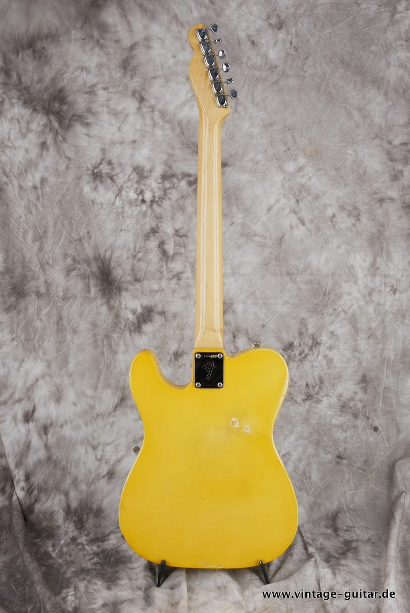 Fender_Telecaster_Bigsby_blonde_1968-002.JPG