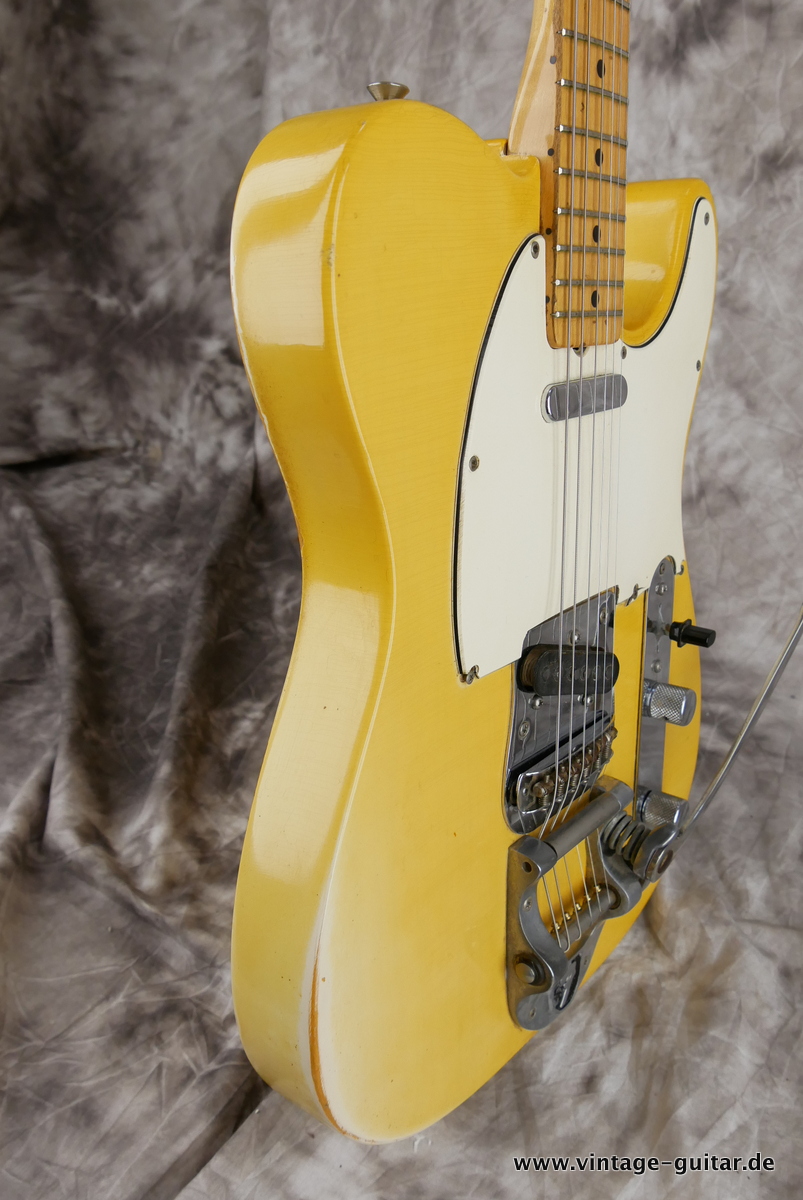 Fender_Telecaster_Bigsby_blonde_1968-005.JPG