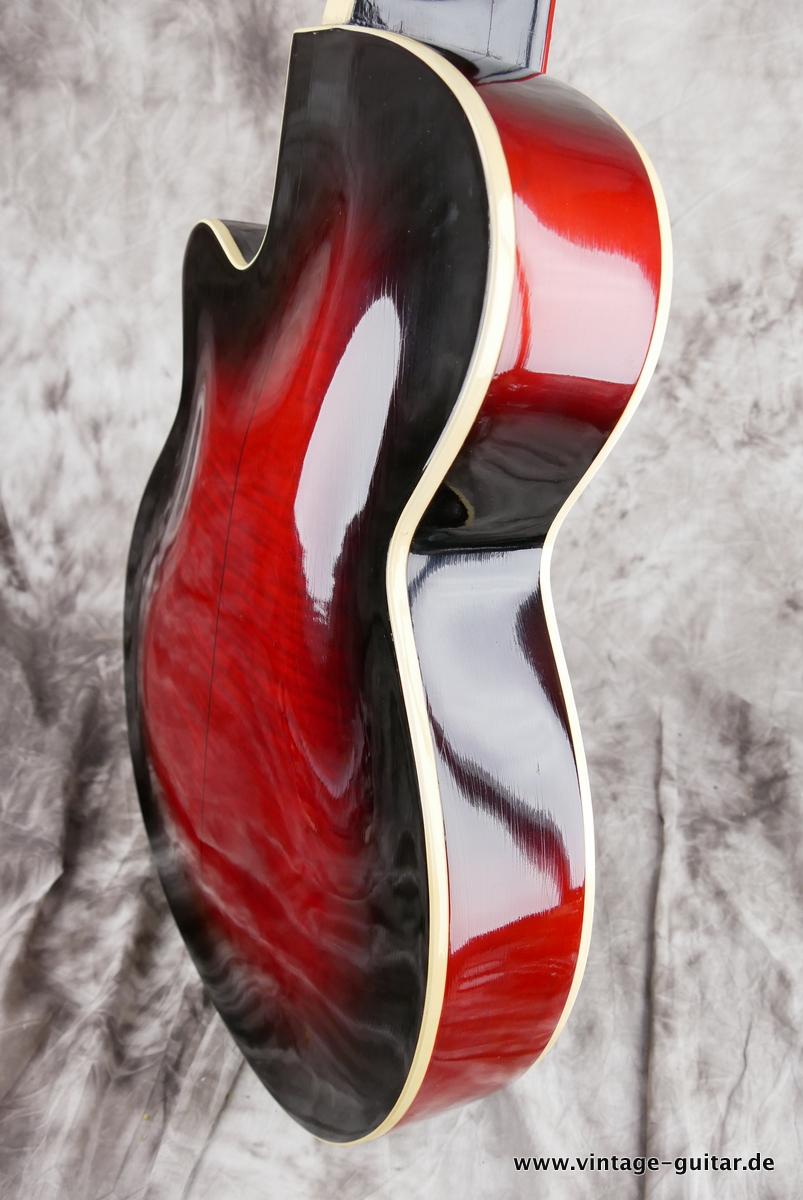 img/vintage/4301/Framus_Black_Rose_Deluxe_red_burst_1953-008.JPG