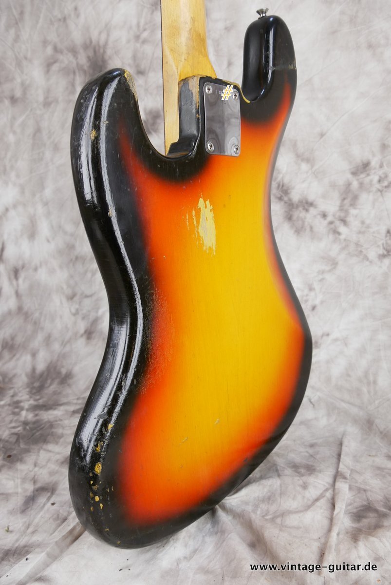 Fender-Jazz-Bass-1965-sunburst-007.JPG