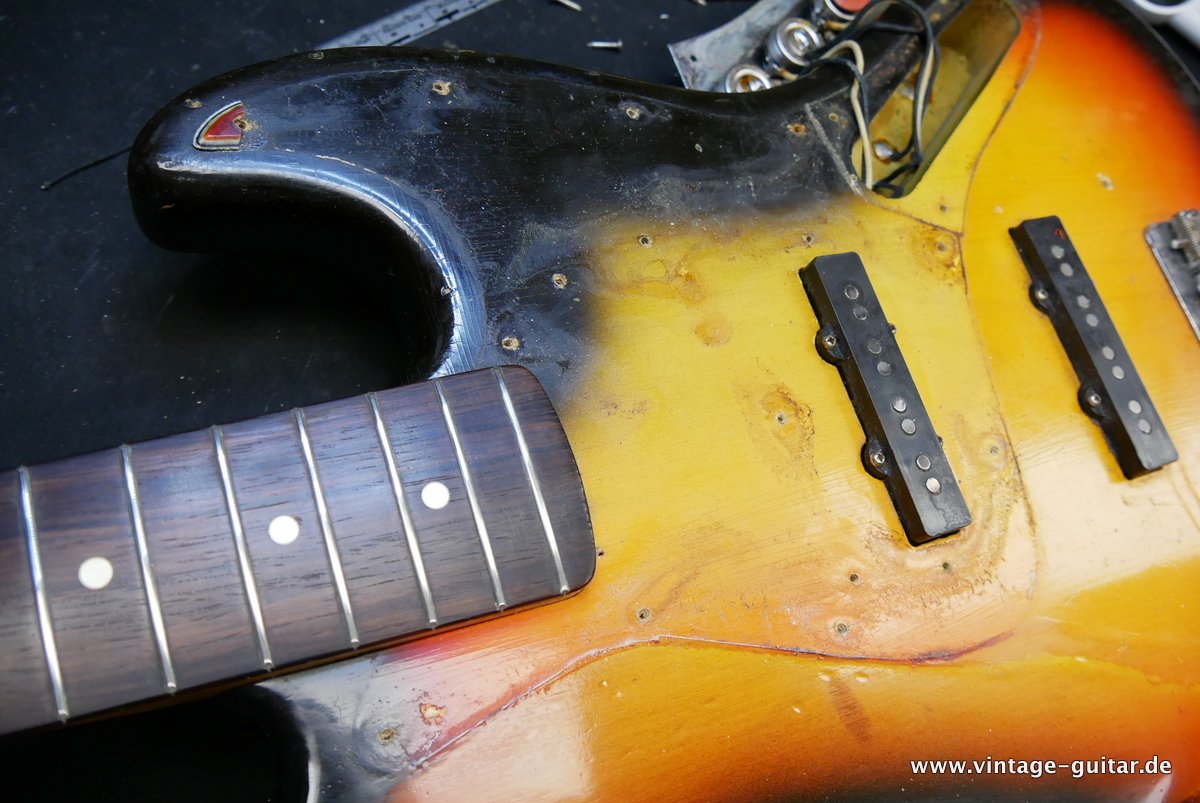 Fender-Jazz-Bass-1965-sunburst-032.JPG