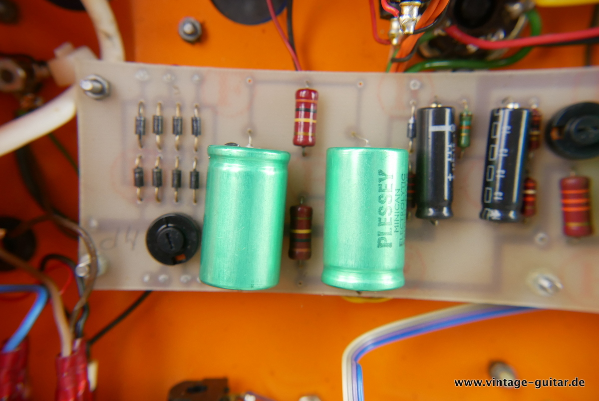 Orange_OR_120_Overdrive_Mastervolume_1977-009.JPG