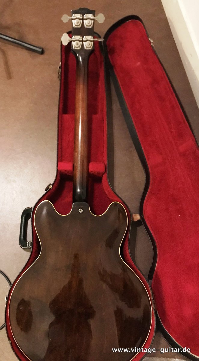 Gibson-Bass-EB-3D-1964-002.jpg