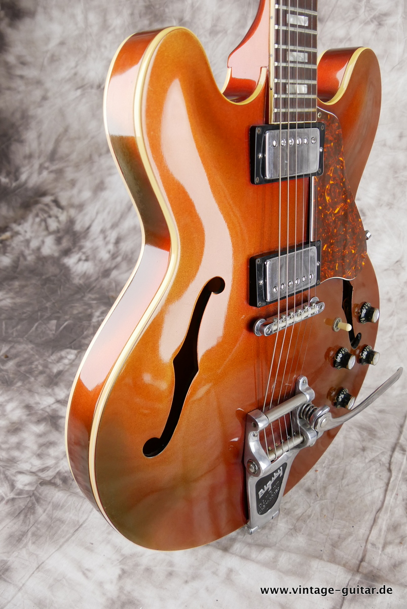 Gibson_ES_335_sparkling_burgundy_1968-005.JPG