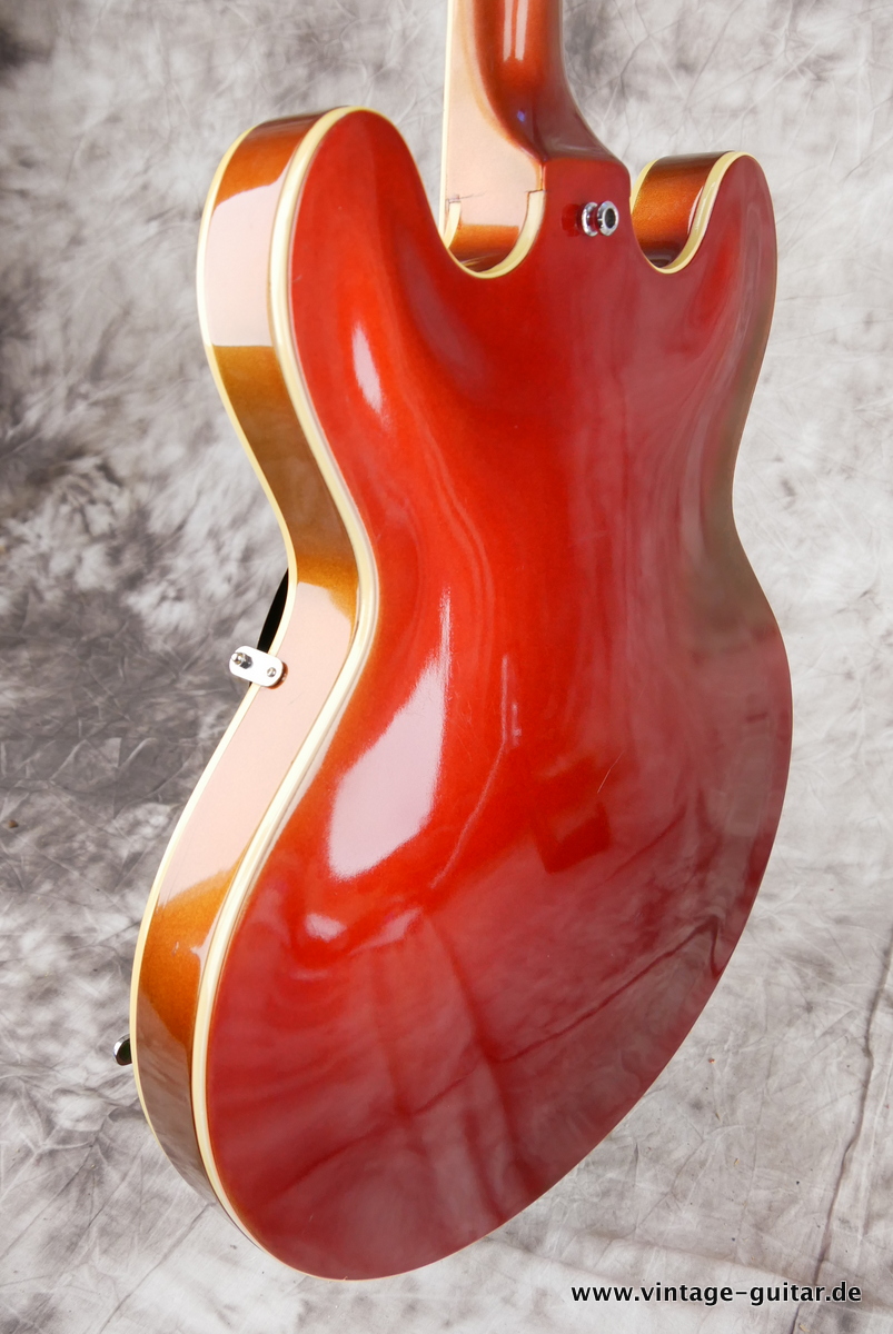 Gibson_ES_335_sparkling_burgundy_1968-007.JPG