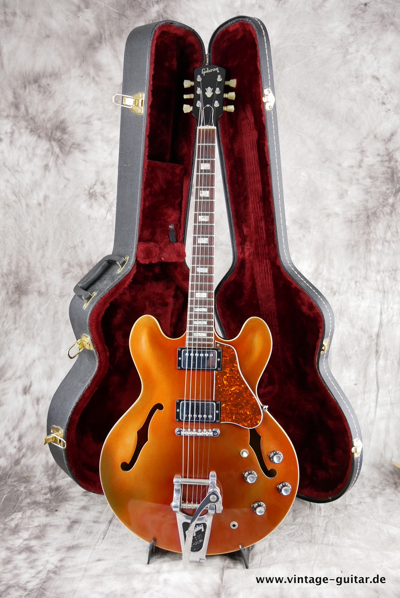 Gibson_ES_335_sparkling_burgundy_1968-018.JPG